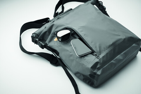 Rolltop-Tasche RPET - Steingrau bedrucken, Art.-Nr. MO2181-15 Rolltop-Tasche RPET - Steingrau bedrucken, Art.-Nr. MO2181-15