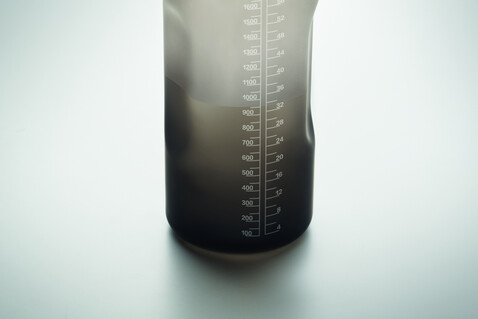 RPET-Trinkflasche 2000ml - Schwarz bedrucken, Art.-Nr. MO2791-03