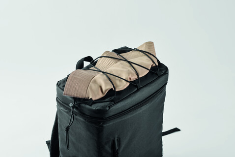 Kühlrucksack 600D RPET - Schwarz bedrucken, Art.-Nr. MO2971-03 Kühlrucksack 600D RPET - Schwarz bedrucken, Art.-Nr. MO2971-03