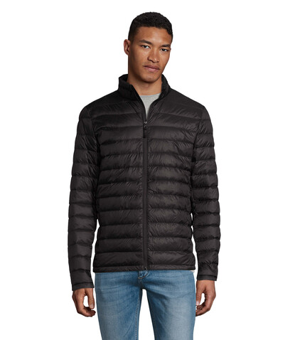 WILSON HERREN Jacke380T - Schwarz bedrucken, Art.-Nr. S02898-BK-XL WILSON HERREN Jacke380T - Schwarz bedrucken, Art.-Nr. S02898-BK-XL