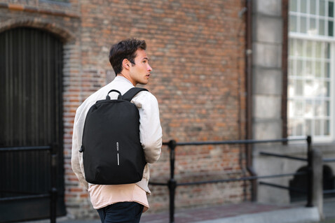 Bobby Soft, Anti-Diebstahl-Rucksack schwarz, grün bedrucken, Art.-Nr. P705.791