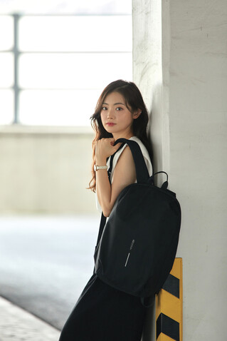 Bobby Soft, Anti-Diebstahl-Rucksack schwarz, grün bedrucken, Art.-Nr. P705.791