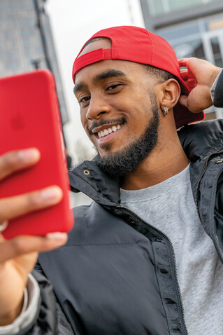 Impact 5 Panel Kappe aus 190gr rCotton mit AWARE™ Tracer rot bedrucken, Art.-Nr. P453.334