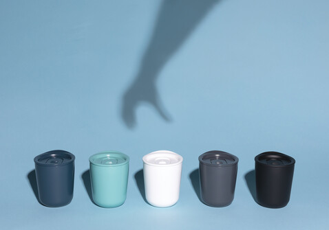 Antimikrobieller Kaffeebecher im klassischen Design schwarz bedrucken, Art.-Nr. P432.091
