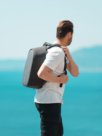 Bobby Hero Small Anti-Diebstahl-Rucksack schwarz, grau bedrucken, Art.-Nr. P705.701