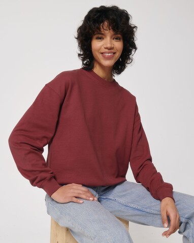 Ledger Dry - Das Boxy Rundhals-Unisex-Sweatshirt mit trockenem Griff - Red Earth - S bedrucken, Art.-Nr. STSU798C0861S Ledger Dry - Das Boxy Rundhals-Unisex-Sweatshirt mit trockenem Griff - Red Earth - S bedrucken, Art.-Nr. STSU798C0861S