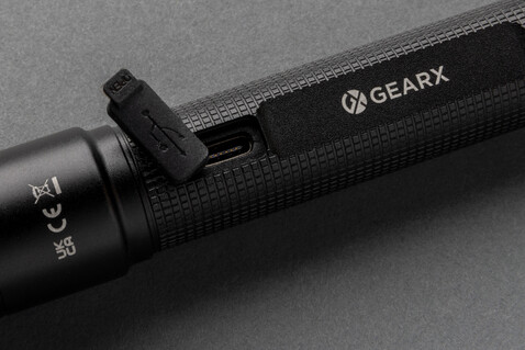 Gear X Taschenlampe aus RCS recycelt. Aluminium mit USB-Akku schwarz bedrucken, Art.-Nr. P513.901