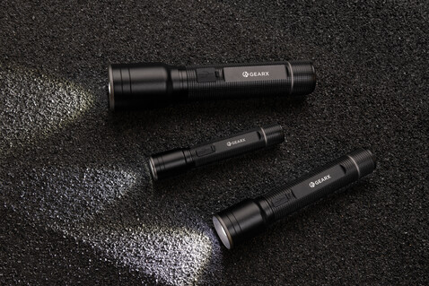 Gear X Taschenlampe aus RCS recycelt. Aluminium mit USB-Akku schwarz bedrucken, Art.-Nr. P513.901